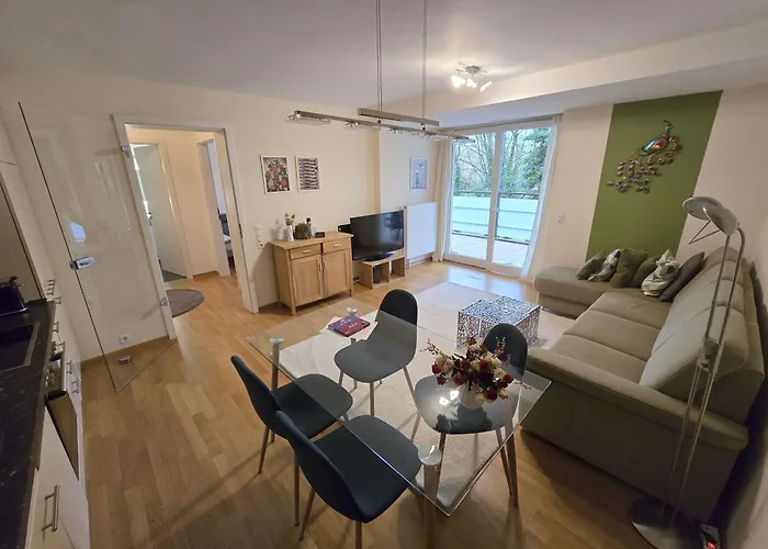 Modernes Apartment Mit Xl-Balkon